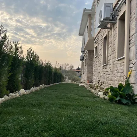 Kyla Kocadere Mansion *